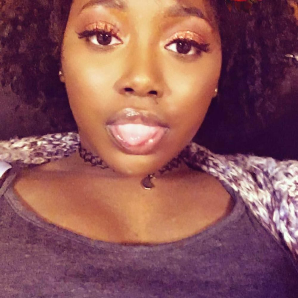 Meet your Posher, Ayanna